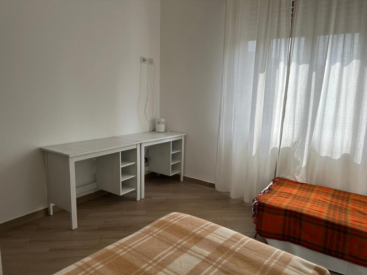 Appartamento Via Centro Verona Exteriör bild
